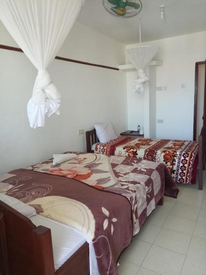 Golden Guest House- Miritini Mombasa Esterno foto